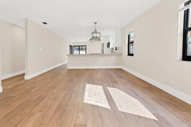 Foto del edificio - 391 NW 58th Ave