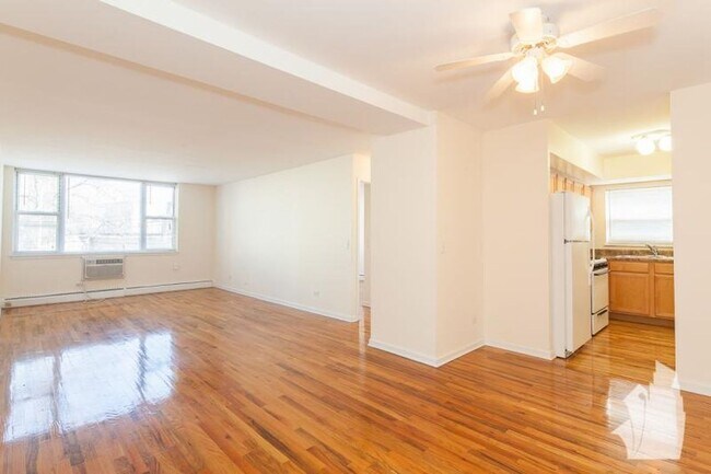 Foto del edificio - 6401 N Sheridan Rd