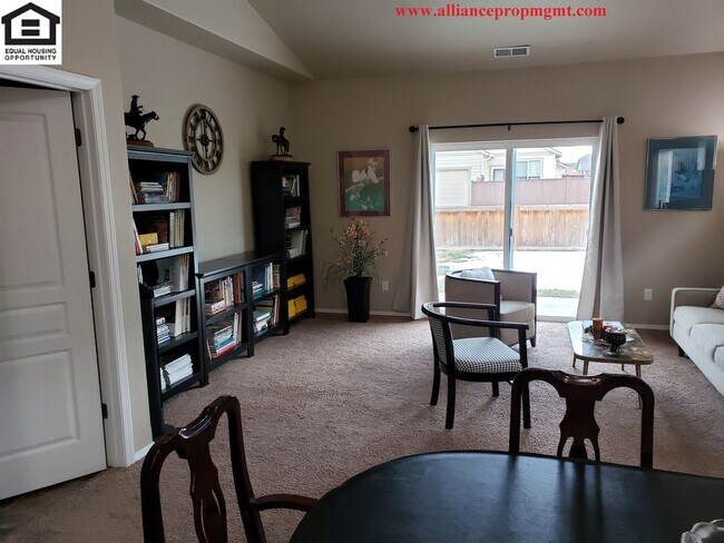 Foto del edificio - Charming 3 bedroom house in Norton Ranch S...