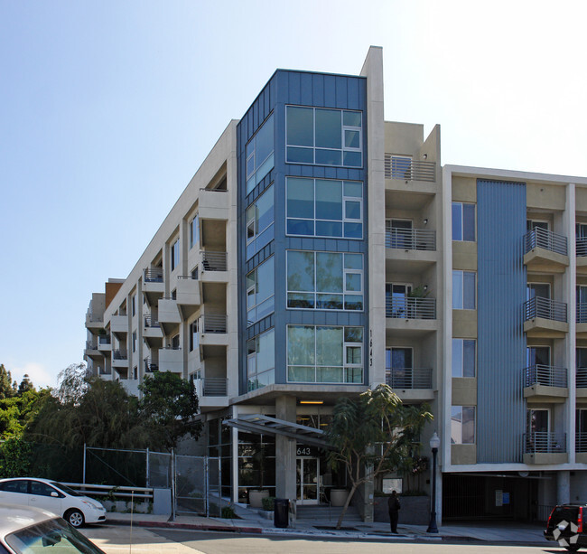 Building Photo - Mills at Cortez Hill