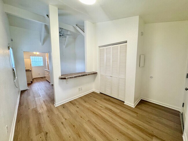Building Photo - 602 Lovett Ave