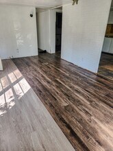Building Photo - 24 Chive Ln