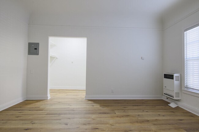 Foto del edificio - Newly Remodeled Studio Apartment