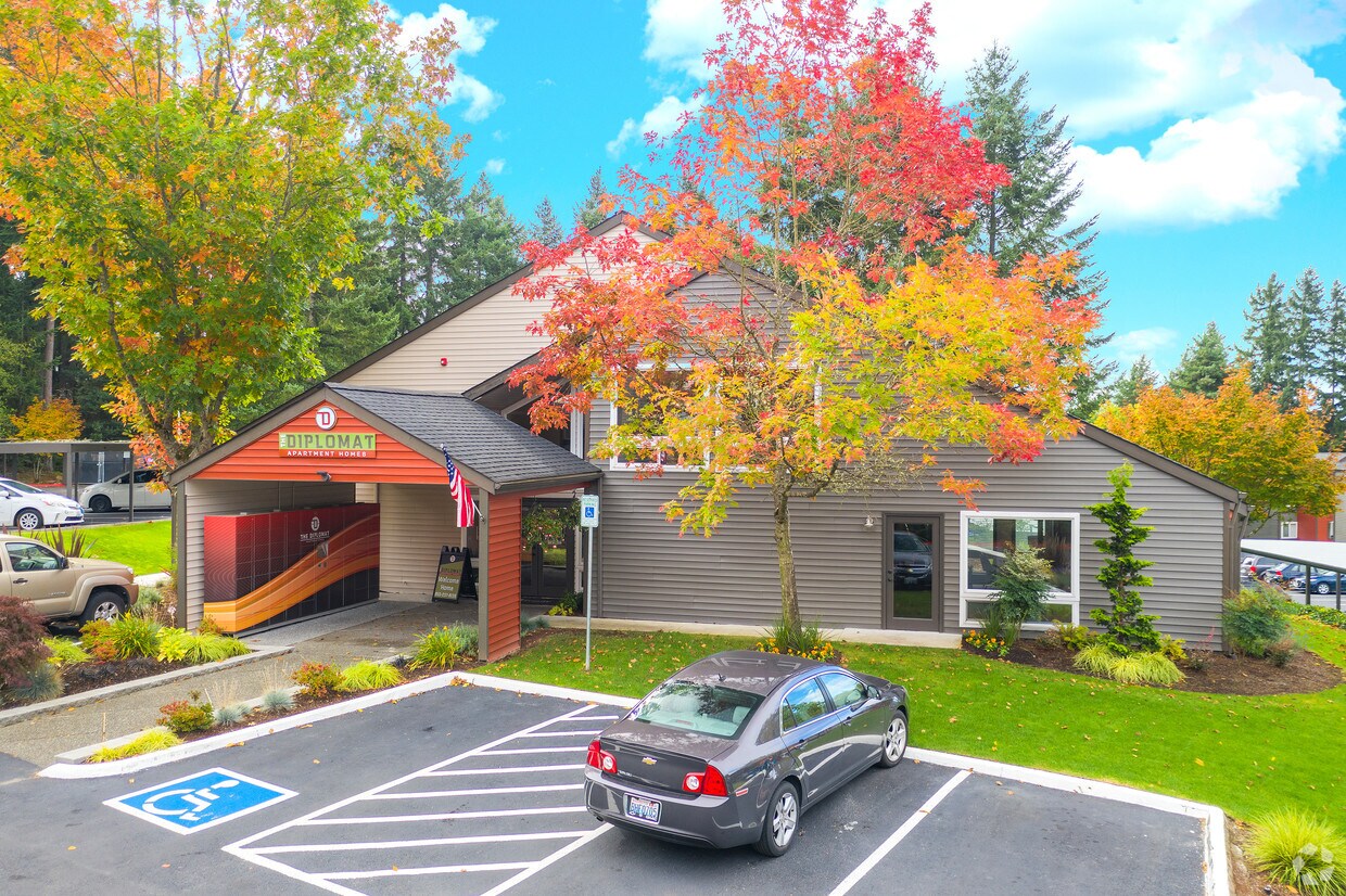 The Diplomat Apartments in Silverdale, WA