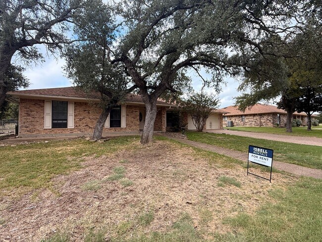 Foto del edificio - AVAILABLE NOW!