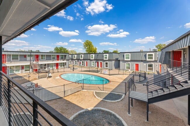 Foto del edificio - 5005 Manor Rd