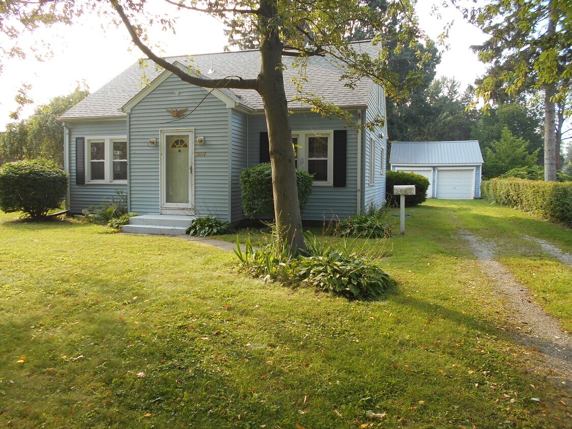 3817 W. 10th St - 3817 W 10th St