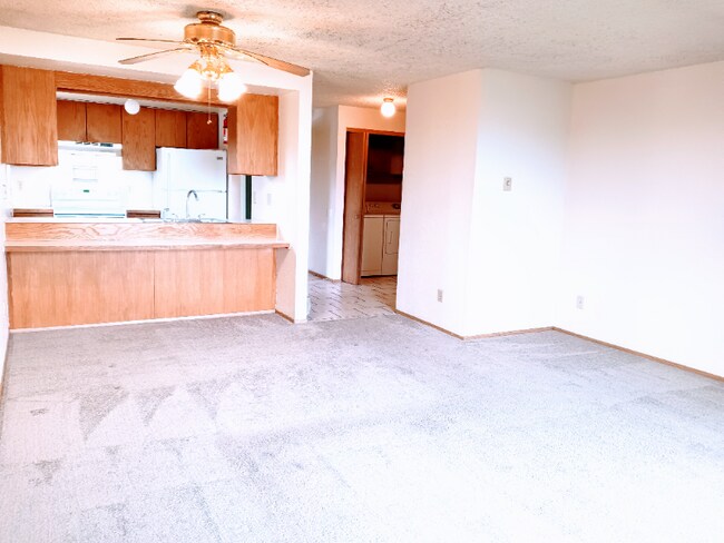 Building Photo - 707 Hawthorne St