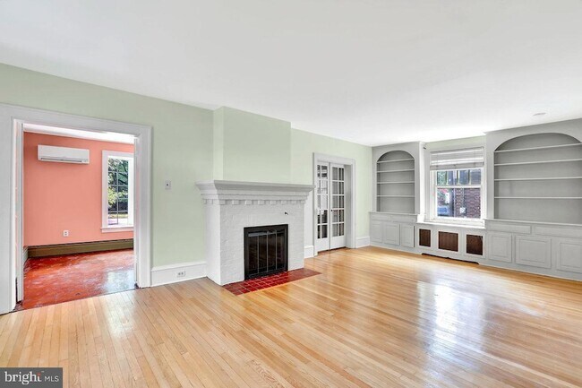 Foto del edificio - 121 Kensington Ave