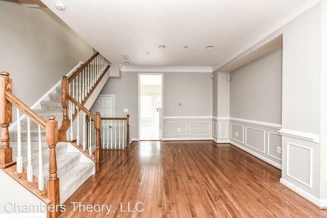 Building Photo - 3 br, 3.5 bath House - 1617 Leeds Castle Dr