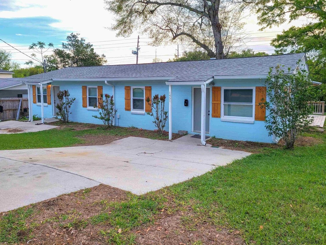 1451 Hudson St, Tallahassee, FL 32301 Townhome Rentals in Tallahassee FL