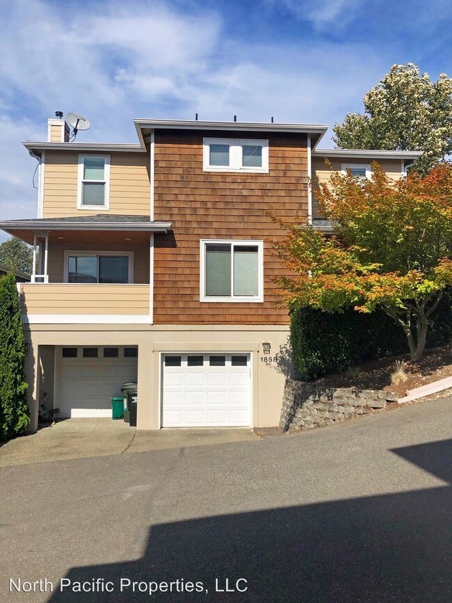 Foto del edificio - 3 br, 3 bath House - 1858 S Bennett Dr
