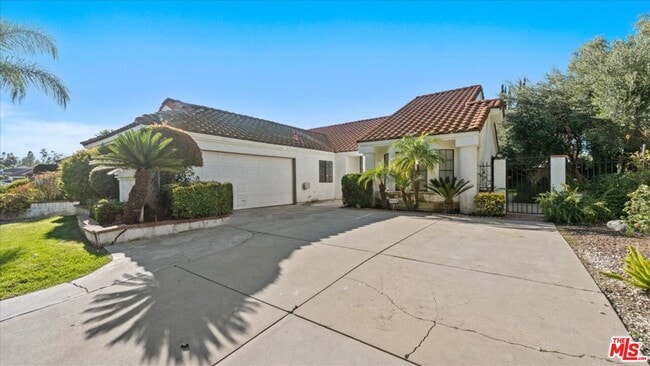 Building Photo - 409 Beverly Dr