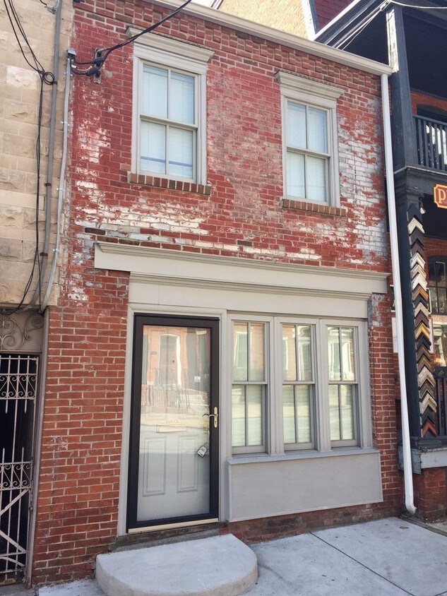 Primary Photo - 220.5 N Duke Street-Lancaster PA