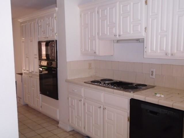 Building Photo - 77 Fairway Oaks Blvd