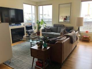 Living Room - 1521 Sutter St