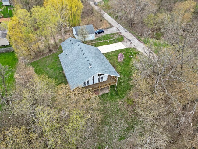 Building Photo - 9873 York House Rd