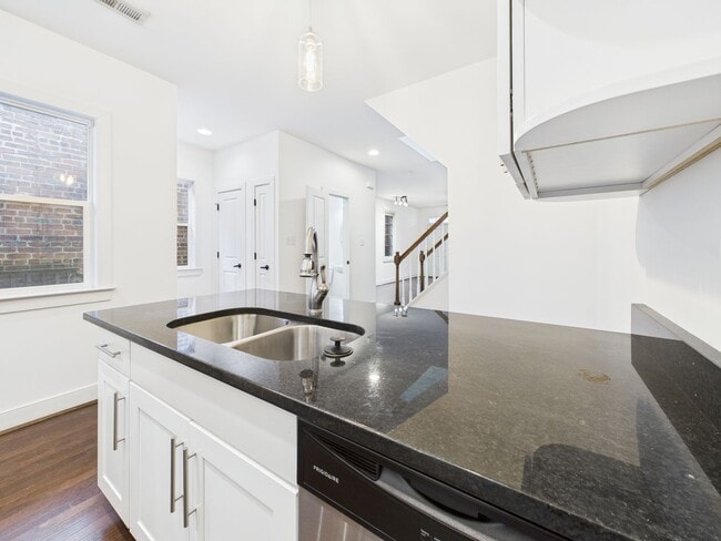 Photo - 2617 1/2 West Main Street Townhome