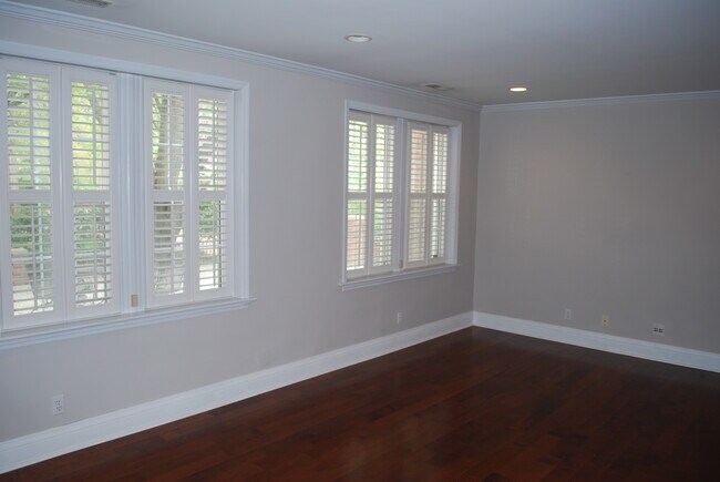 Living room - 7540 Wydown Blvd