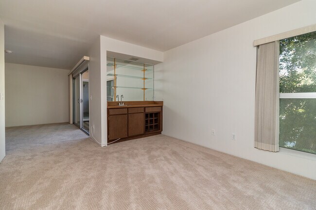 Building Photo - 3108 Raintree Cir