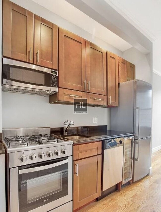 Foto del edificio - LEROY ST.