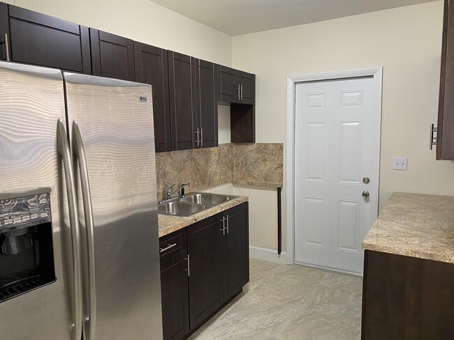 Foto del edificio - 1620 NW 18th St