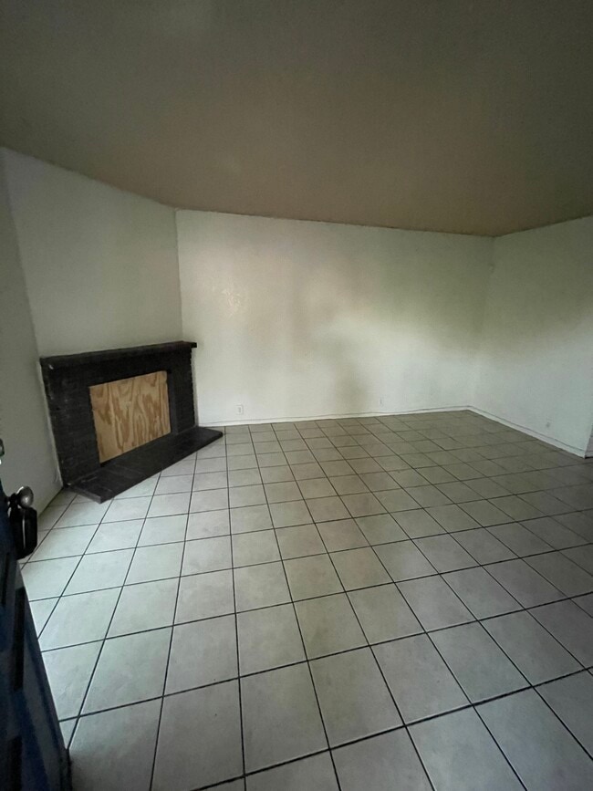 Building Photo - 6244 Yerba Ln
