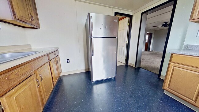 Building Photo - 4301 Admire Rd