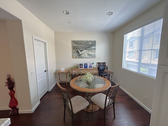 Foto del edificio - 17871 Shady View Dr