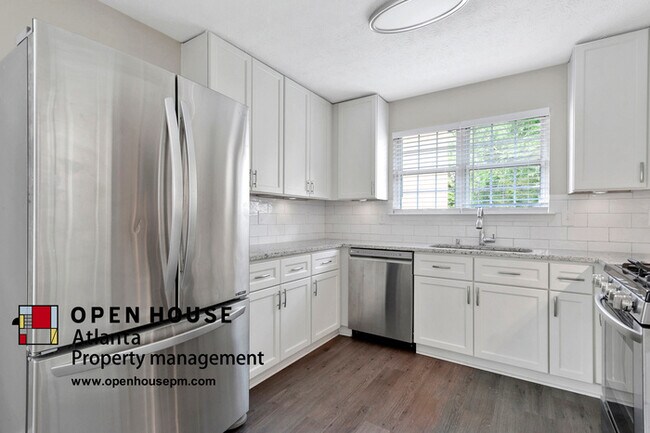 Foto del edificio - 175 Enclave Ct, Roswell