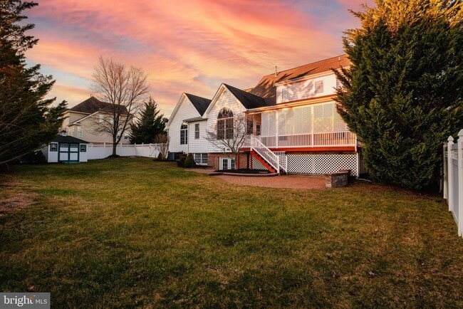Building Photo - 102 Bramble Ct