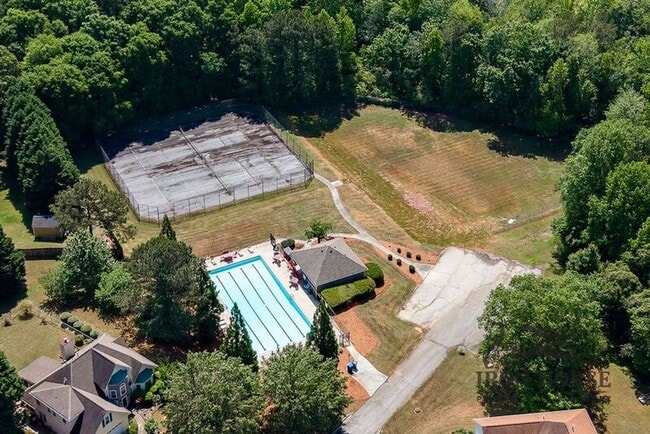 Foto del edificio - 379 Beech Hollow Trail SW