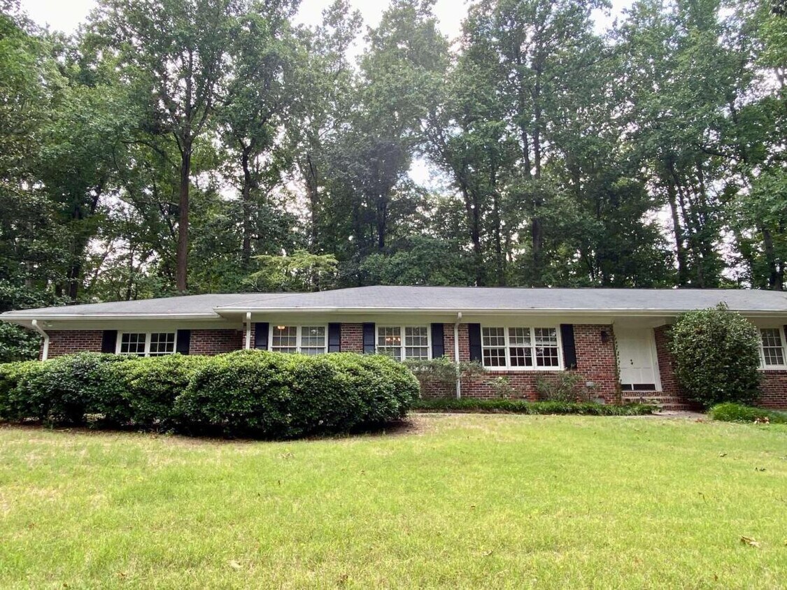 Primary Photo - 3613 Prestwick Dr