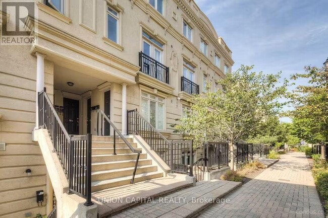 Building Photo - 60-T60 Carr St