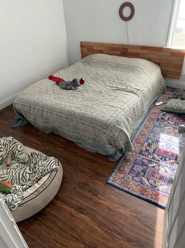 Bedroom - 1541 Elm Ave
