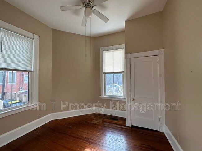 Building Photo - 124 E Henry St