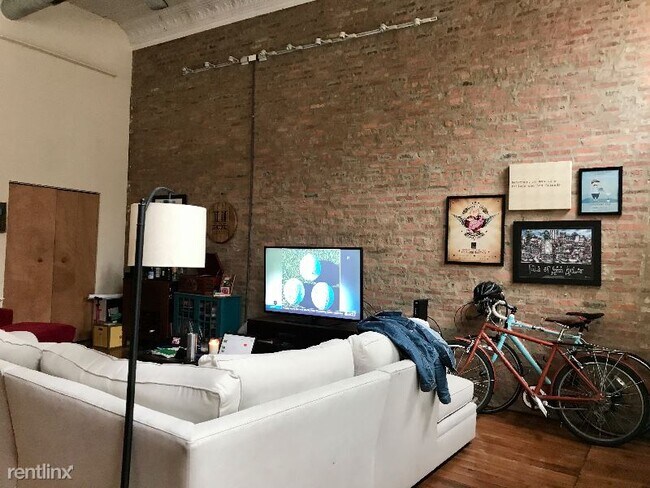 Foto del edificio - 1314 N Damen Ave