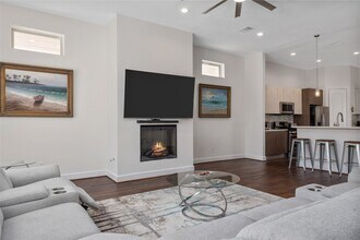 Building Photo - 9406 Glenfield Ct Building Photo - 9406 Glenfield Ct