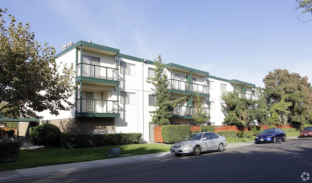 Viking Apartments Apartments in Davis, CA