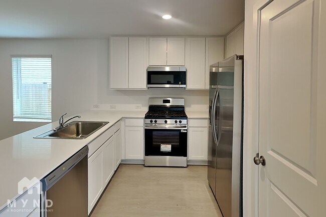 Building Photo - 904 Coperchiata Cir