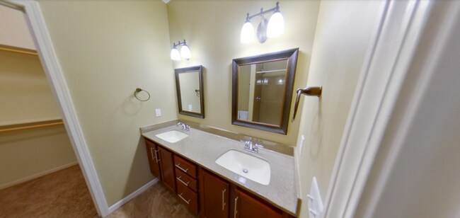 Building Photo - 3D Tour Available - Beautiful East Side Ho...