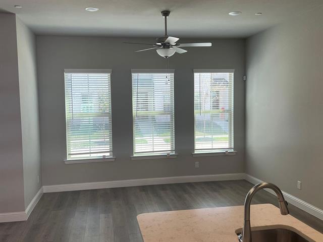 Building Photo - 4720 Corriente Vista Ln
