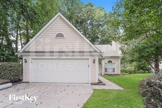 Building Photo - 8111 Martindale Ln