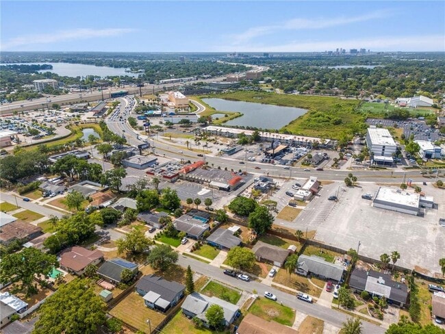 Building Photo - 808 Malone Dr