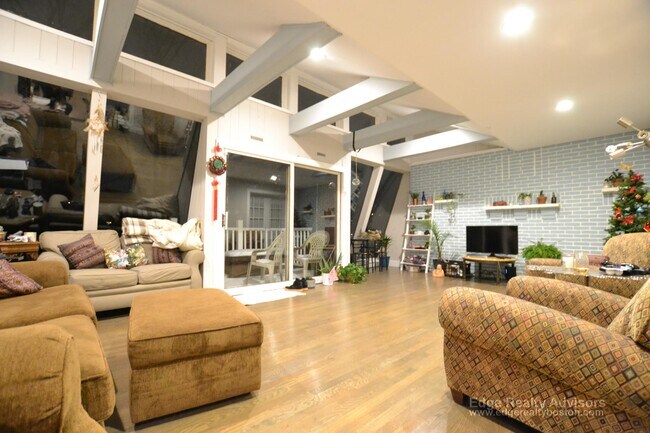 Foto del edificio - 38 Kenrick St