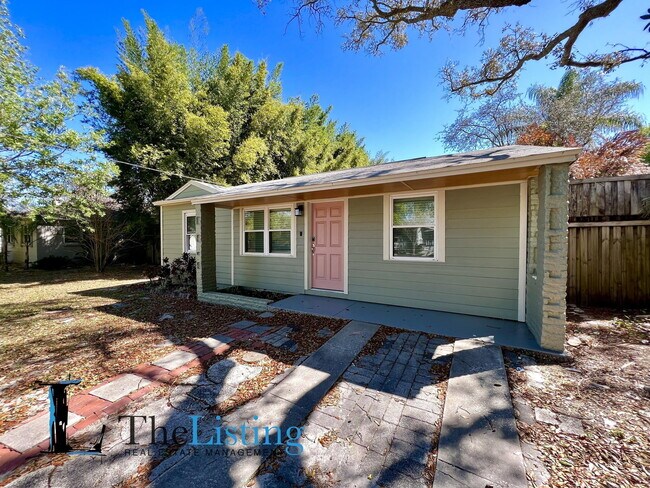 Foto del edificio - 5905 N Tampa St