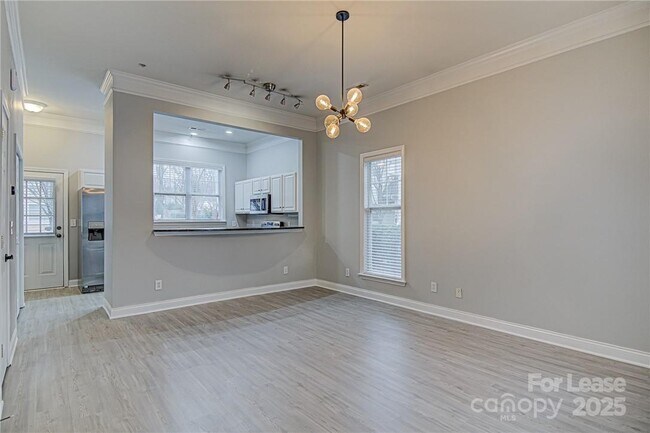 Foto del edificio - 1553 Pecan Ave