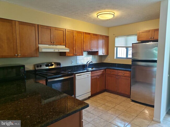 Foto del edificio - 15245 Coachman Terrace