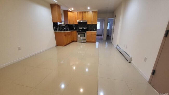 Foto del edificio - 43-36-43160 160th St