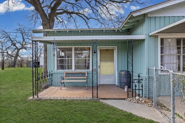 Foto del edificio - 1418 Kingshill Dr